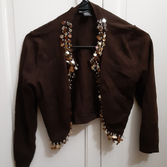 Cover up - Picture 2 of 2